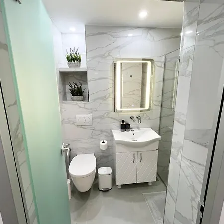 Apartment Coastal Charm Himare